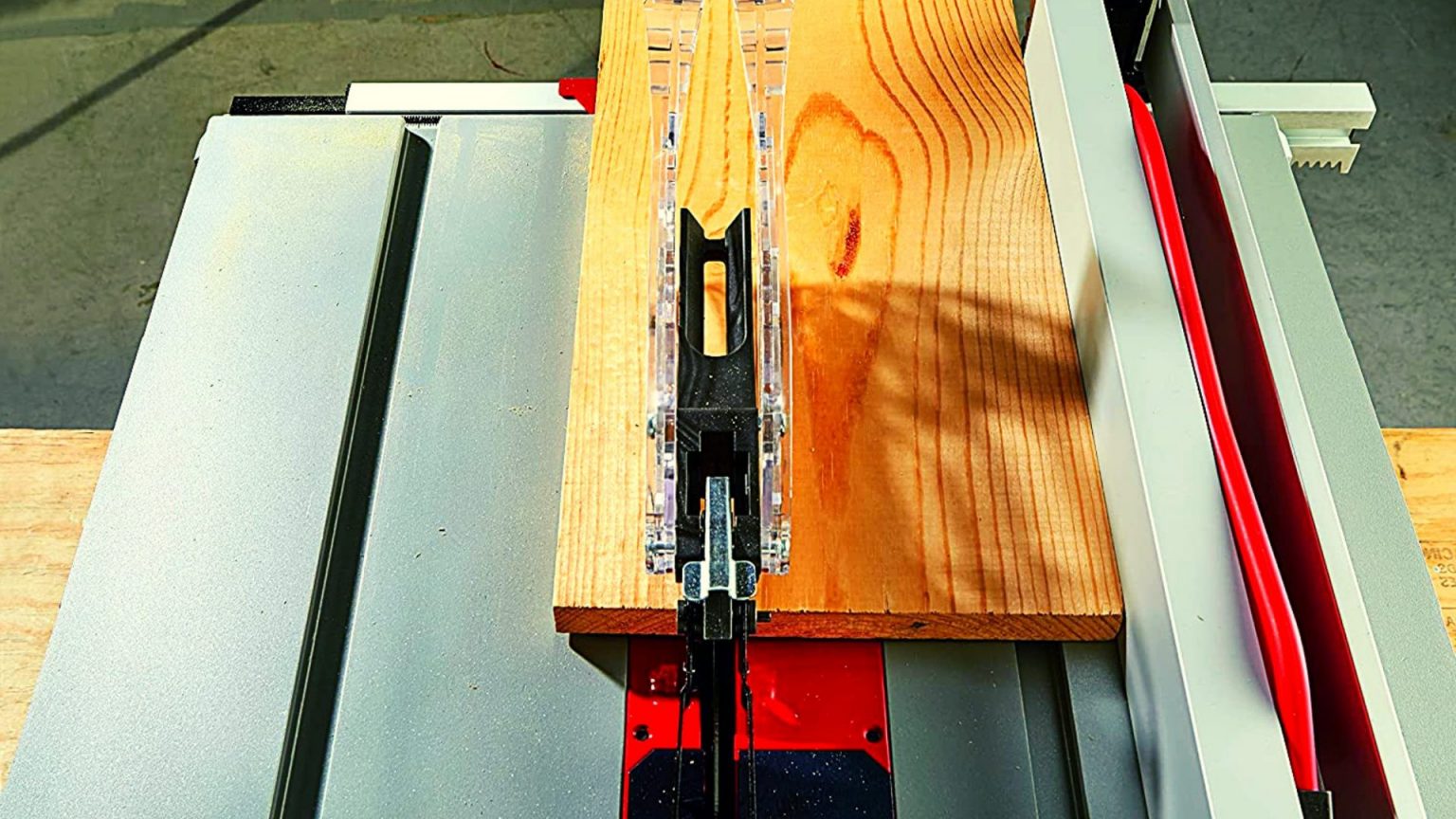 How to unlock a Bosch table saw?